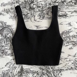 Aritzia Babaton Sculpt Knit Squareneck Cropped Tank Black